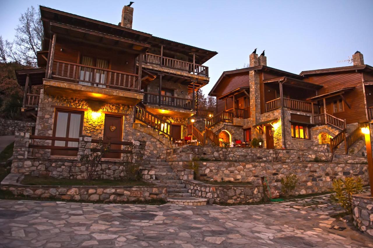 Efharis Filoxenon Apartment Feneos Exterior photo